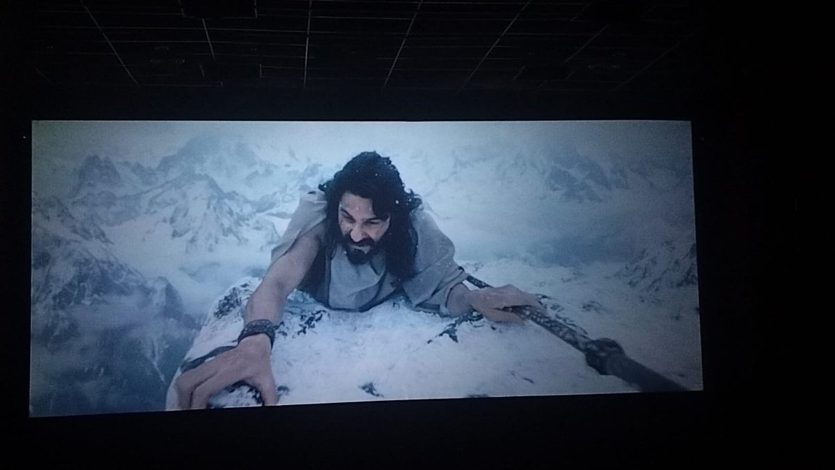 BiasedBB20's tweet photo. ngl I walked into the film excited for warrior Sid and his performance ended up being the bigger win for me ✨ #TheVvaan #SidharthMalhotra https://t.co/3w9yo18jwM