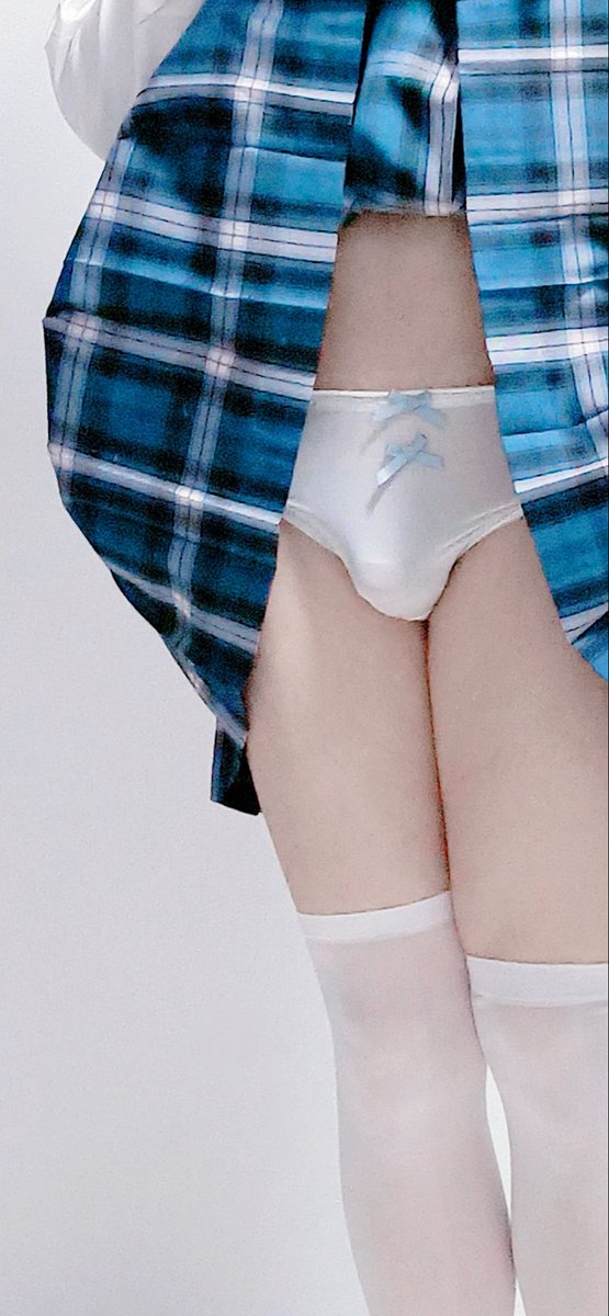Ayusalty's tweet photo. 裙下藏着棒棒糖～ #男娘 #jk https://t.co/77iqYEdyk7