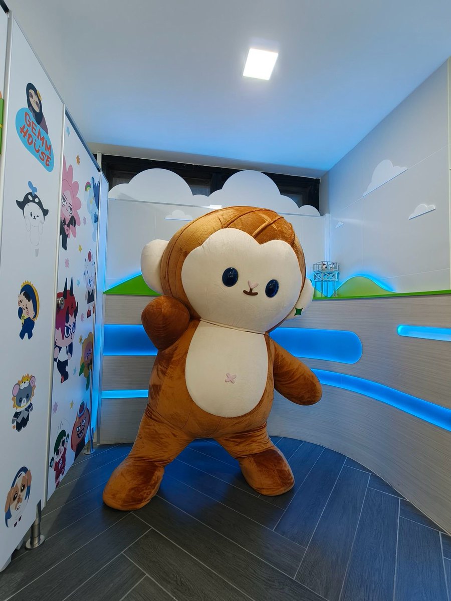 PONPON_gmmtv's tweet photo. ป้อนมั่ยซนนะเจี๊ยก 🐵

#PONPON #GEMMHOUSE https://t.co/DI1DBRaDCt