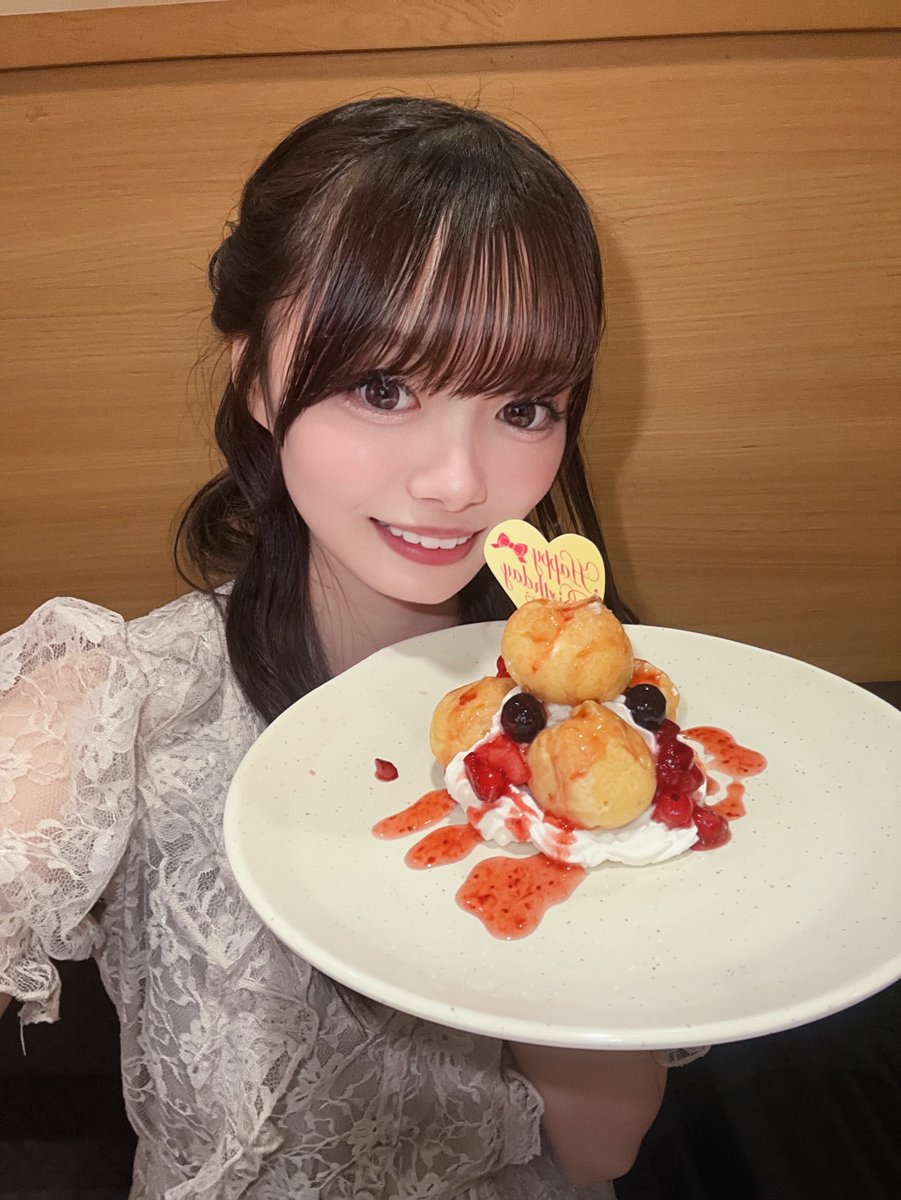 Kareai_nao's tweet photo. 誕生月でした🎂 https://t.co/ewtyKSAeDI