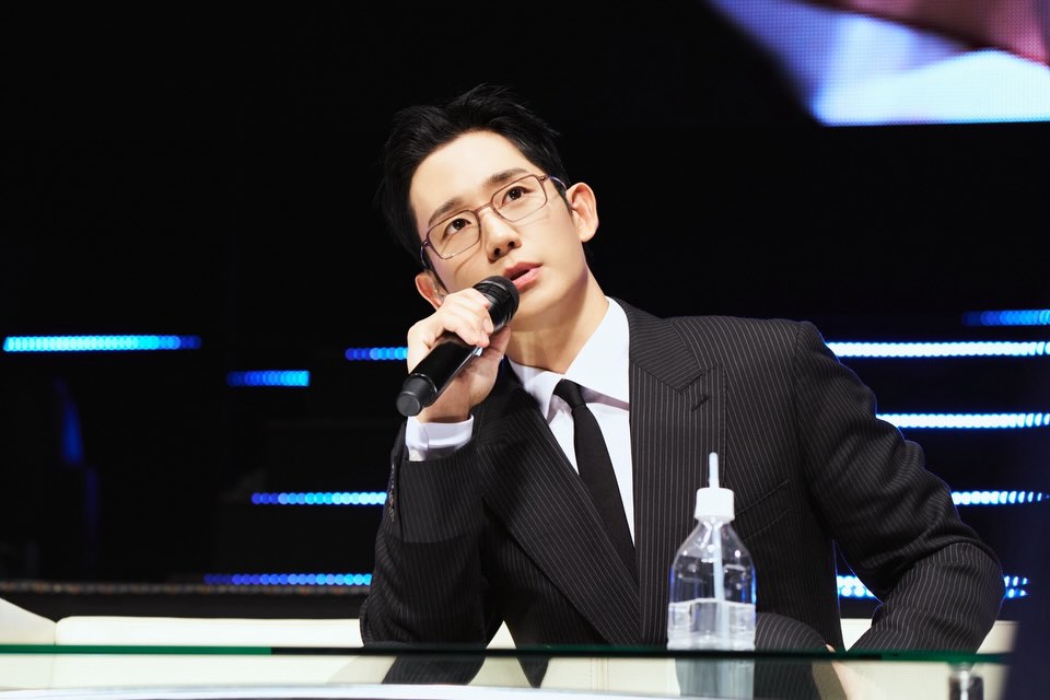 Kkorepo's tweet photo. #チョン・ヘイン、あふれる魅力でファン魅了…客席を訪れて近くであいさつ
#チョンヘイン
🔗https://t.co/Jx2nDlh2VC https://t.co/ZTZJnpCZwo