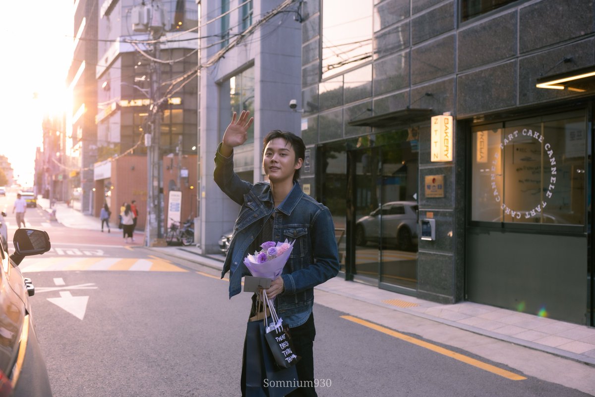 somnium930's tweet photo. 긴 꿈을 꾼 거 같습니다.
바쁜 와중에 놀러와준 태균이에게 정말 감사하고 방문해준 앤하트 여러분도 감사드립니다.
그리고 이번 이벤트를 위해 많이 도와준 소중한 친구들, 정말 고맙습니다. 
우리의 행복한 꿈이 영원하길 바라며 태균이의 소원이 다 이루어지는 한 해가 되길 바랍니다.
#Somnium930 https://t.co/jtQGXSxP86