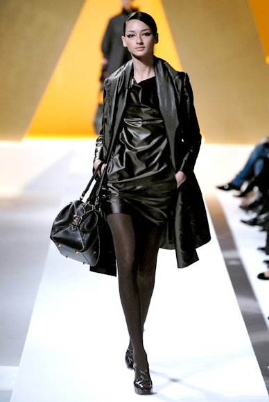 solliuv's tweet photo. moschino fall 2007 https://t.co/z7DZeWBU9U