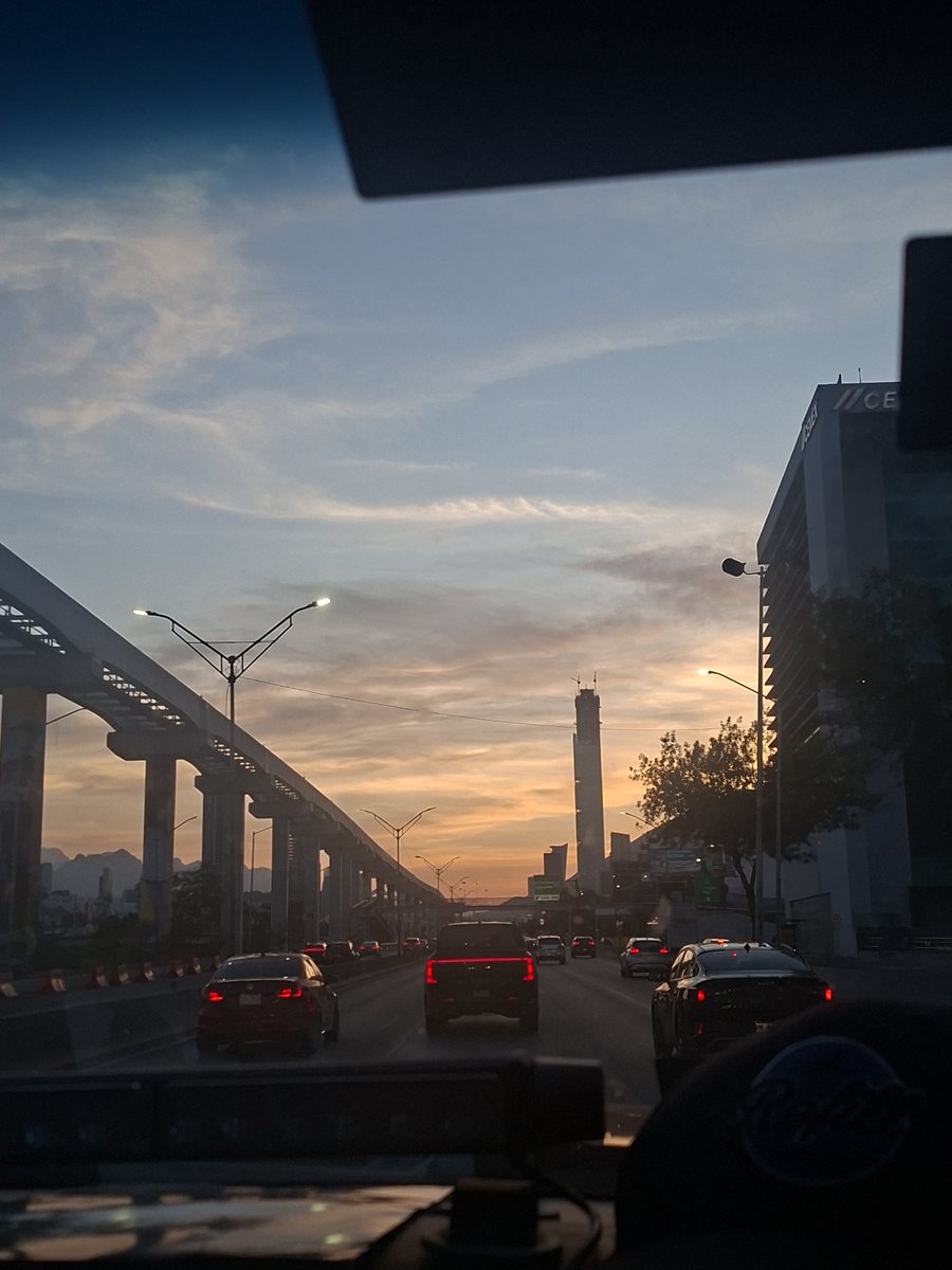 ITSMODZ01's tweet photo. Alguna pareja en monterrey?🙈
Soy single de San Nicolas, Oh alguna chica a solas🤟🏻 https://t.co/mi6IXH62w3