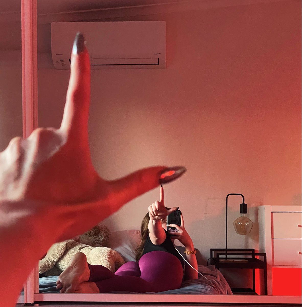 annaqueenbelle's tweet photo. My ass looks so good but I know you pathetic pets of mine are just staring at my feet https://t.co/k5DighQp7T