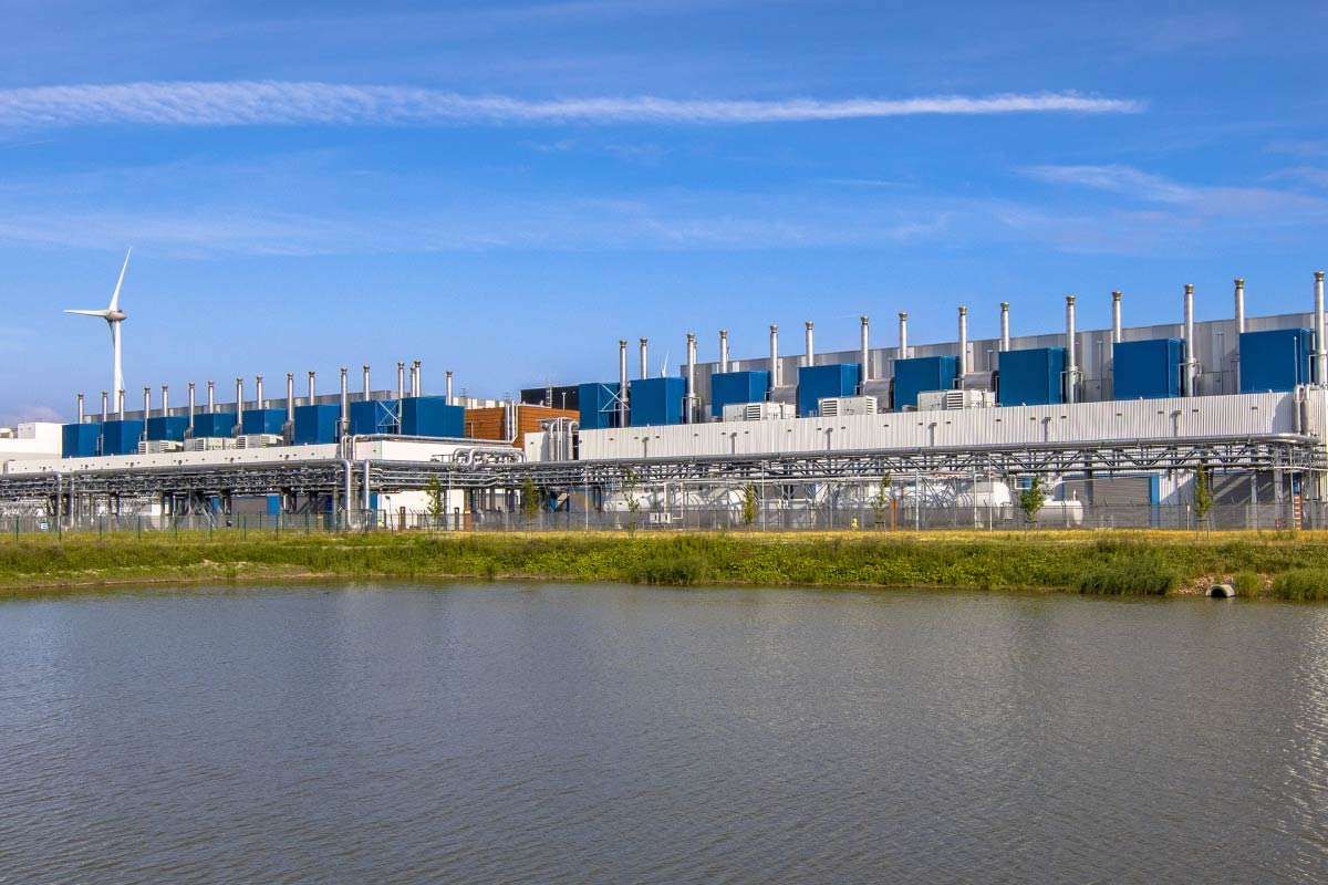 propmodo's tweet photo. Pennsylvania residents rejected a $10,000 AI data center offer, highlighting nationwide concerns over utility costs, zoning, and community trust.

https://t.co/weogc7J2NL https://t.co/B0xsZT66r0
