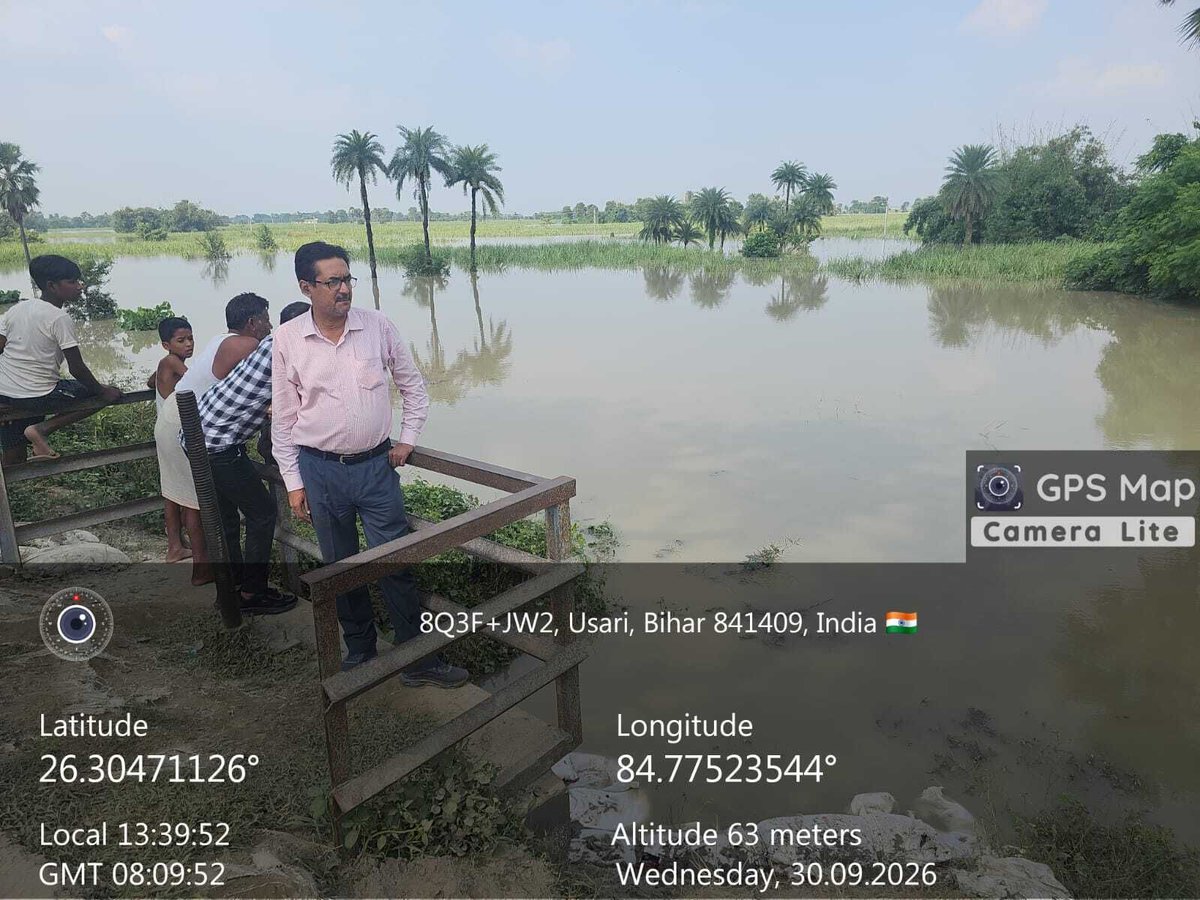 Dist_Gopalganj's tweet photo. प्रतिनियुक्त पदाधिकारी एवं कर्मियों द्वारा तटबंधों की सतत निगरानी....
#samratchoudhary
#cmsamrat
#CommunityKitchen
#FloodRelief
#gopalganj https://t.co/QMnZIQy4fg