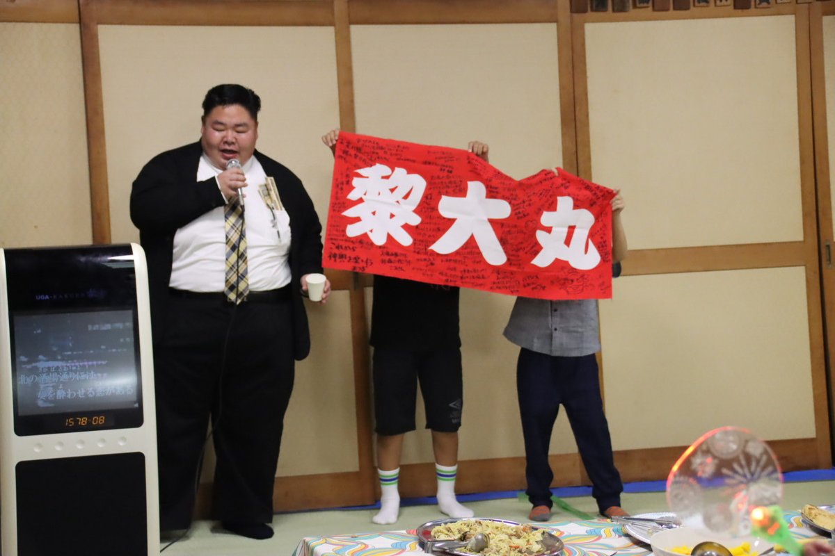 to_sumo's tweet photo. 断髪した黎大丸が想像を超えてきた。
演技はまだ難しいかもしれないけど、モデルならすぐできそうだし、これから色々な衣装にチャレンジして欲しい。
まだ引退したのが信じられなくて、コスプレかなと思ってる。

#式秀部屋　#武器　#コスプレ ？ https://t.co/Q7tM8KbTuz