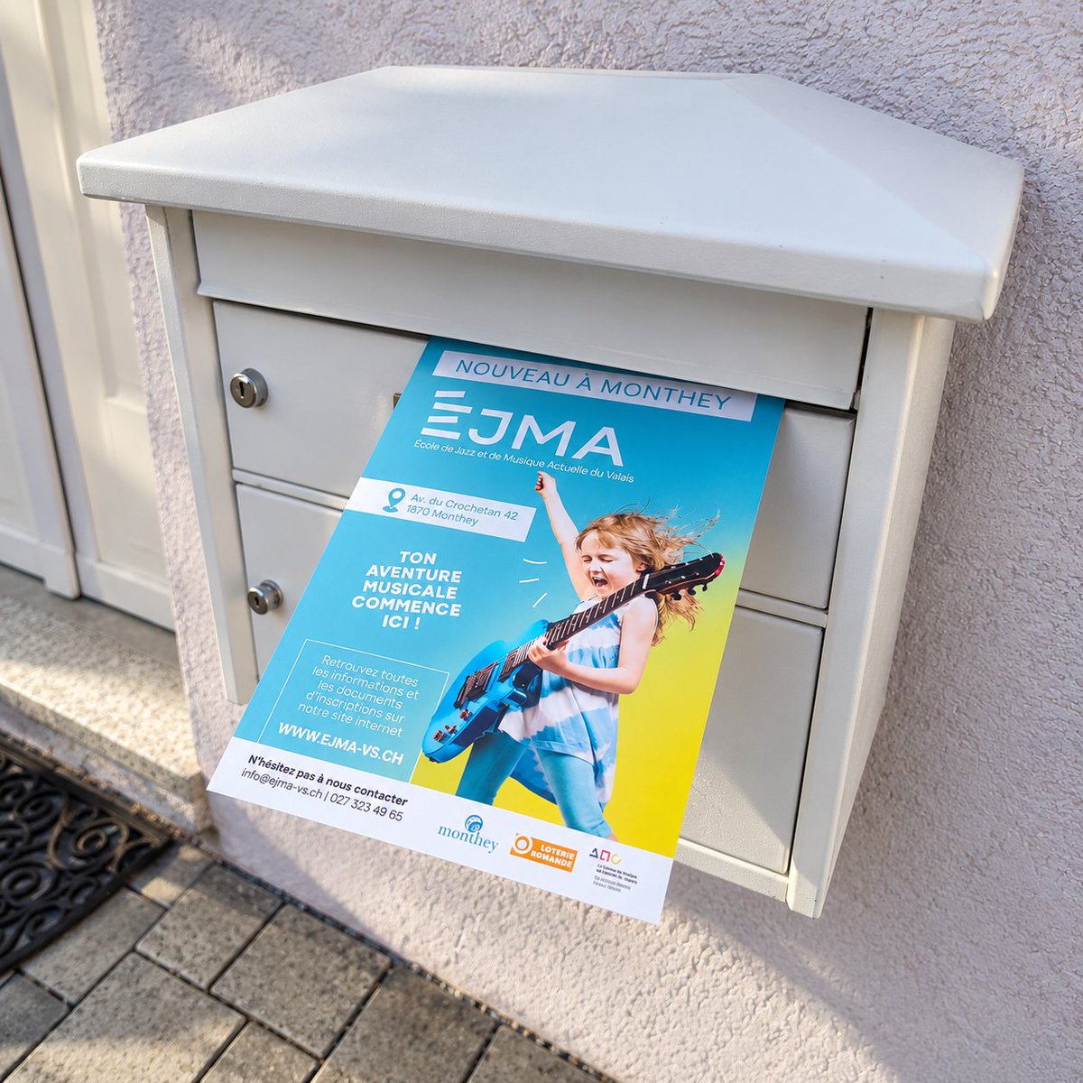jcbdistribution's tweet photo. Nouvelle mission pour l'École de Jazz et de Musique Actuelle du Valais : distribution tous ménages de son flyer. Merci pour votre confiance ! https://t.co/xKm23kPNdS