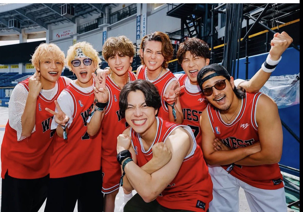 tjvocaWEST2019's tweet photo. デビューしてから12年5ヶ月。推し始めて7年3ヶ月。
本当にこんなに長く推せたのも、WEST.と
仲良くしてくれたジャスミンの皆様。こんな私ですがいつも仲良くしてくれて話せて楽しかったです😭本当にありがとう🧡
新しい推しを探し12月7日の照史の舞台を楽しみに待っておきます💛💜🧡❤️💚💙🩷️
 #WEST https://t.co/jLOSldpITi