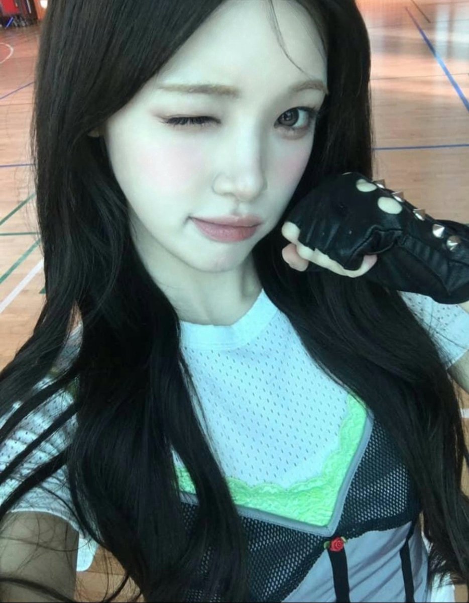 sikecilyuha's tweet photo. @sikecilsui masih pusing ga kakak? https://t.co/307jhEm6hl