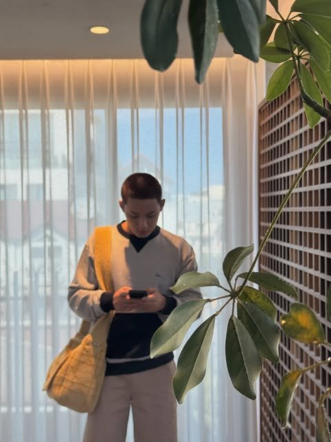 mingyusf's tweet photo. Somewhere between the winter breeze and Dior dreams. https://t.co/gGardxffIw