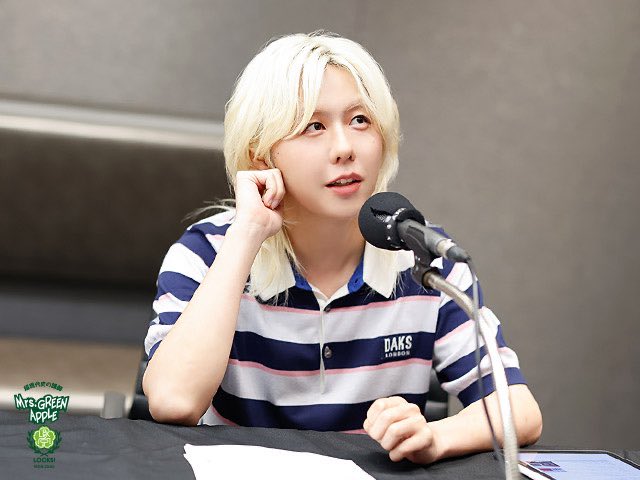 eyhus_evika's tweet photo. 뭐 이런 남자

(가지고싶다) https://t.co/83X7mYjTyj