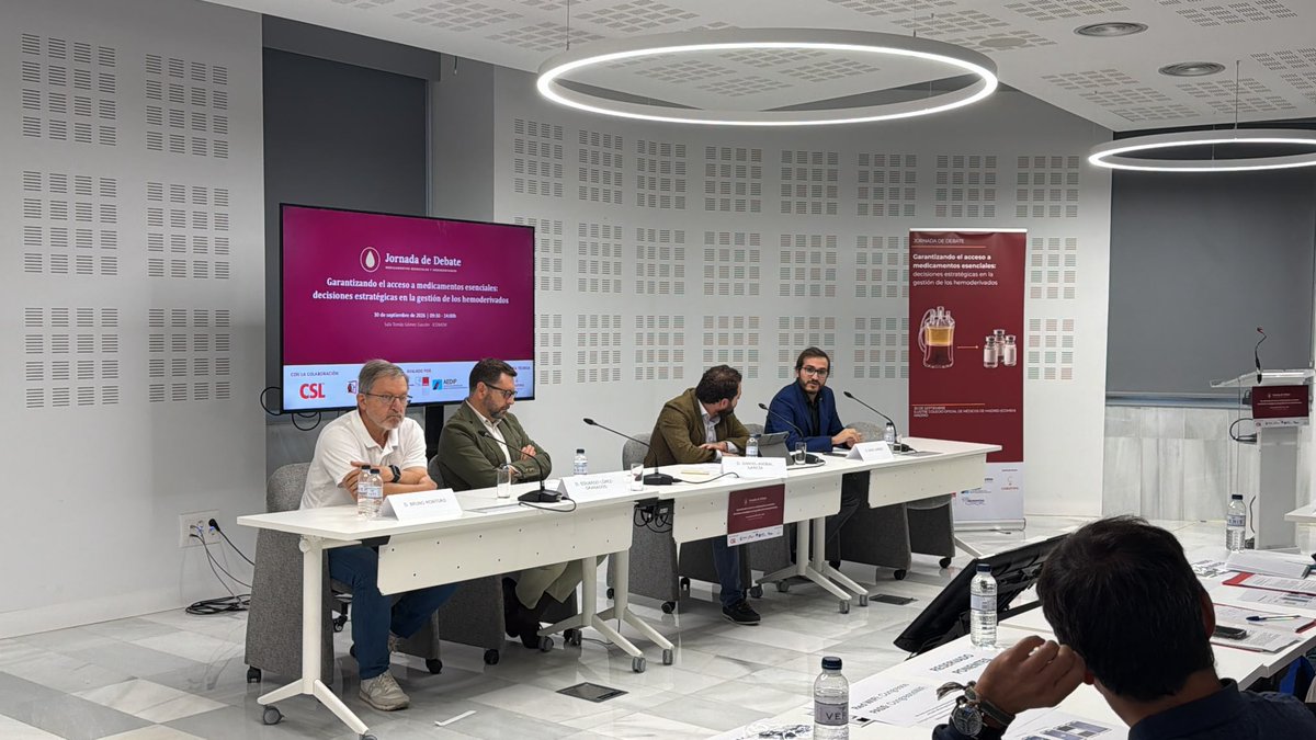 CSL_spain's tweet photo. ¿Cómo podemos garantizar el acceso, la calidad y el suministro de medicamentos esenciales y hemoderivados?

👥 La primera mesa de la jornada reúne a Daniel-Aníbal García (@fedhemo), Bruno Montoro, Eduardo López-Granados (@HospiLaPaz) y David Jiménez (@AEDIP_ASL) para analizar posibles soluciones desde la experiencia de los profesionales sanitarios y las asociaciones de pacientes.

Un diálogo necesario para avanzar hacia un marco nacional alineado con la estrategia europea y con las necesidades reales de quienes dependen de estas terapias.