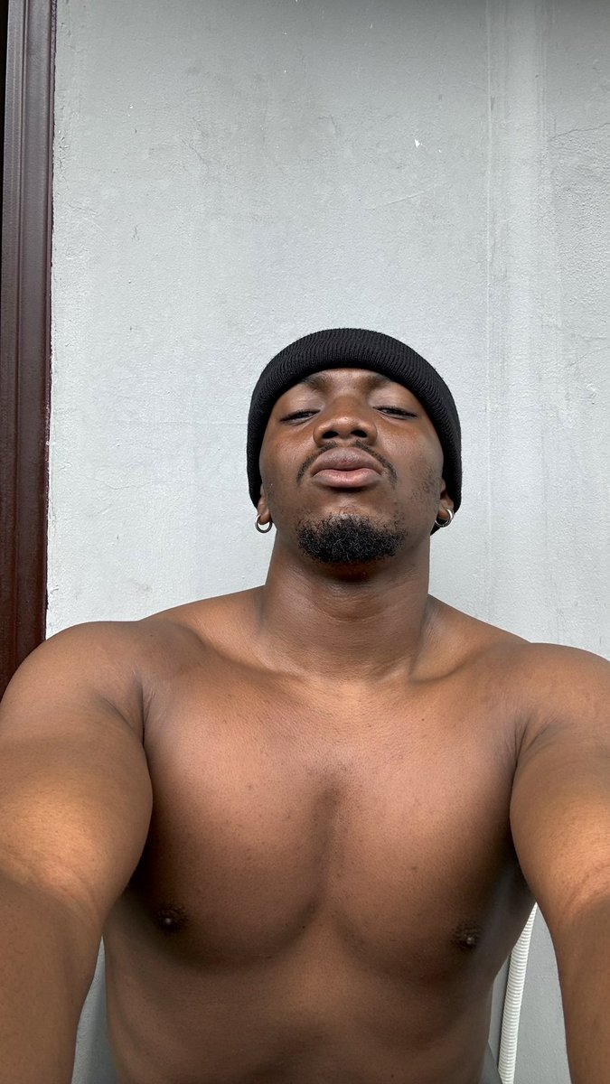 churchboi202's tweet photo. Use your hands to fuvk ur self 😋 https://t.co/ya9KikGRVW