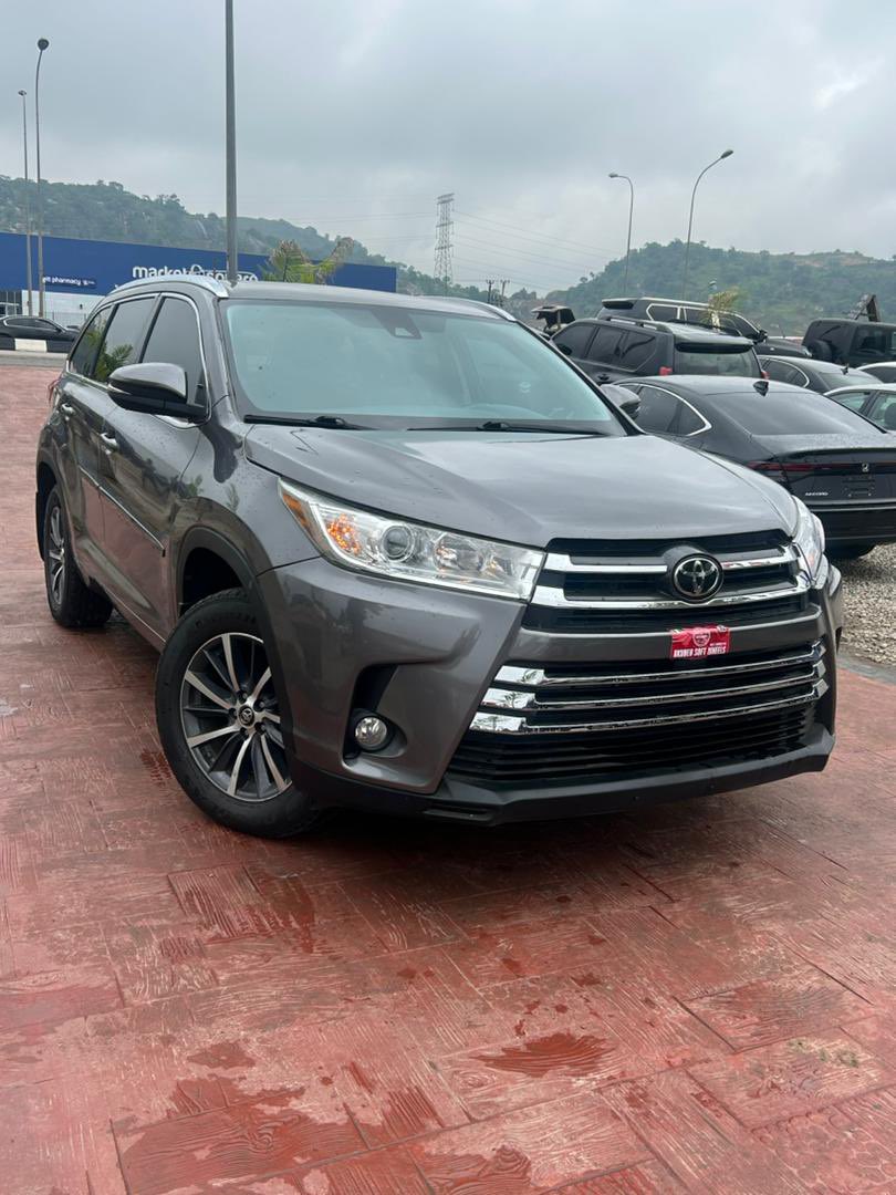 KalzWheel's tweet photo. 2017 Toyota Highlander 
Foreign Used 
Original Custom papers
32M
Abuja
☎️08145136800 https://t.co/y7mfl5DVyX