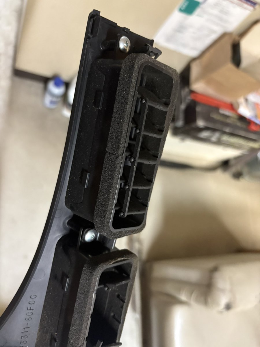 ChipMaple's tweet photo. 部品はまだ出るけどこの細さは交換してもまた折れるなぁ https://t.co/8LnP2IWt57