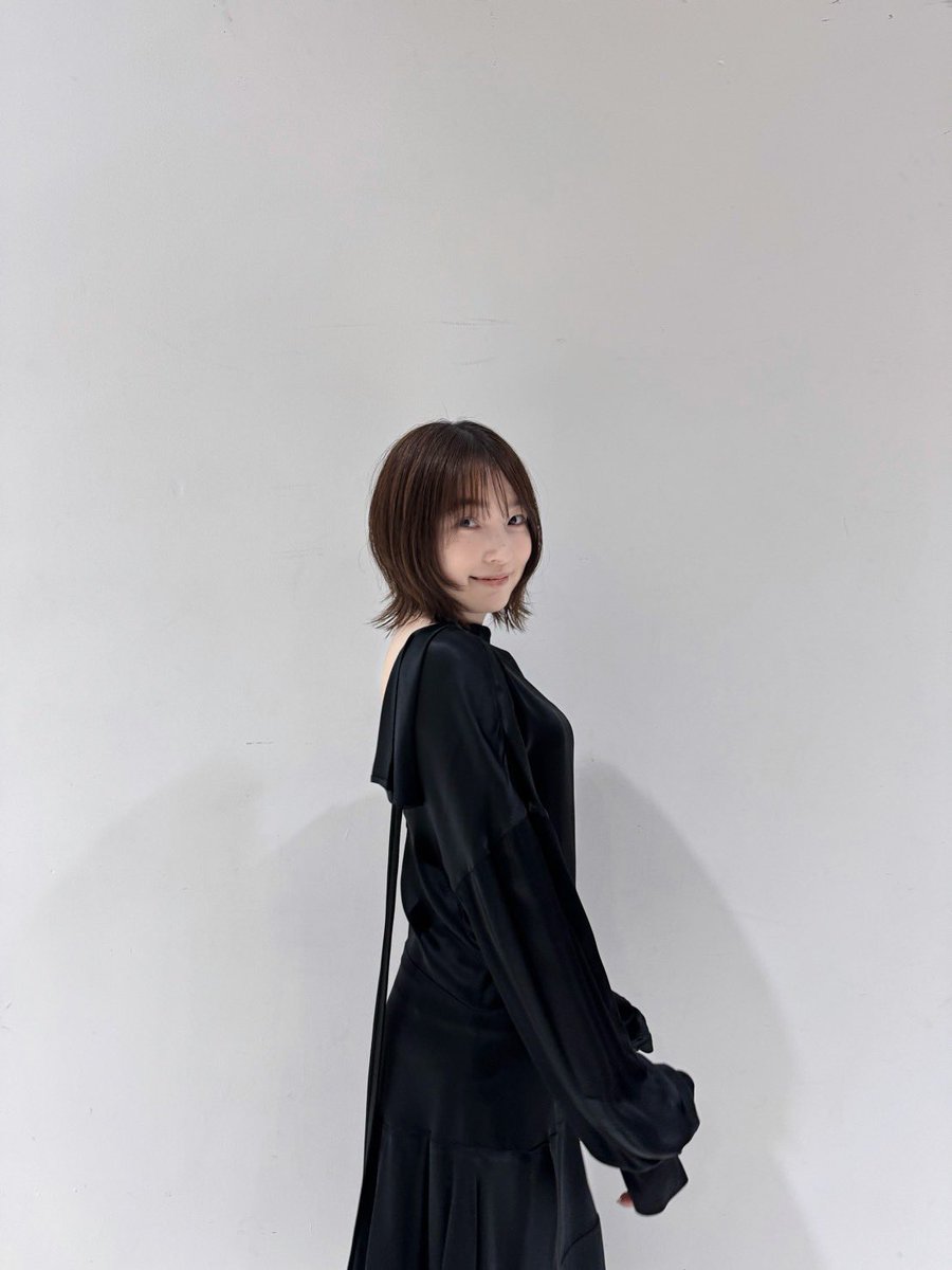 ReinaUeda_Staff's tweet photo. TVアニメ『MAO』第2クールED
「揺蕩う」本日発売❕

約4年ぶりのリリースです…❕
楽曲はもちろん、アートワークにもこだわっておりますので、ぜひチェックしてください🍃

💿初回 https://t.co/yB5tYlrWSW
💿通常 https://t.co/rrmusH95m2
🎧 https://t.co/Xgb75Cqp7s
🎬 https://t.co/HRXxrcrYf4 https://t.co/DVePho2Rg0