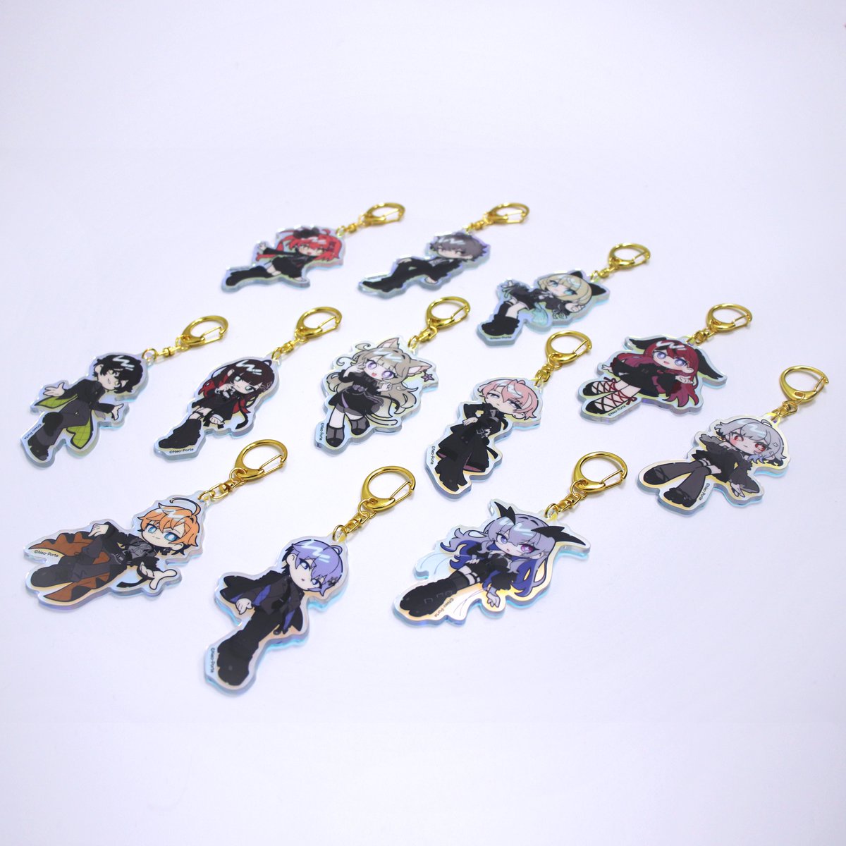 NeoPorte_info's tweet photo. 【✨グッズ紹介②✨】

「【Contre-Jour】事前販売グッズ」一部商品をご紹介🔍

・オーロラアクリルキーホルダー

ミニキャライラストを使用したアクリルキーホルダーは、角度によって色味が変わるオーロラ仕様👀✨
是非お気に入りのメンバーをゲットしてください🫶
事前販売の受注期間は明日まで！是非お見逃しなく！

■公式ショップURL
https://t.co/6yW29meoOM

※リングライトを除くすべての商品は「受注販売」となります。
※リングライトのみ「在庫販売」となります。

#NeoPorteショップ