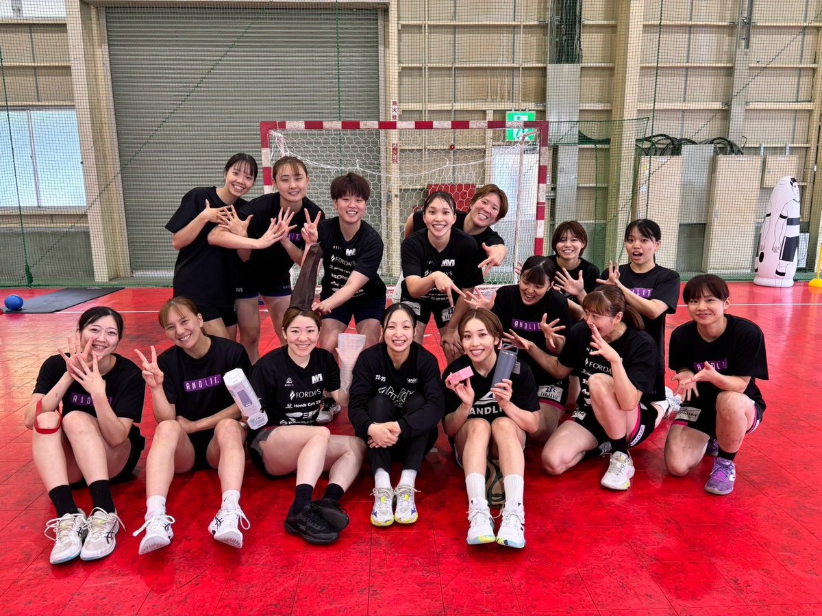 mievioletiris's tweet photo. ⭐️⭐️⭐️⭐️⭐️⭐️⭐️⭐️⭐️⭐️⭐️
／
9月 BIRTHDAY👥
ミヤコ
＼
⭐️⭐️⭐️⭐️⭐️⭐️⭐️⭐️⭐️⭐️⭐️

お誕生日おめでとう🎂🎈
素敵な一年になりますように💜✨

#MVIhandball #ハンドボール #MVIBD https://t.co/UIkChPJu32