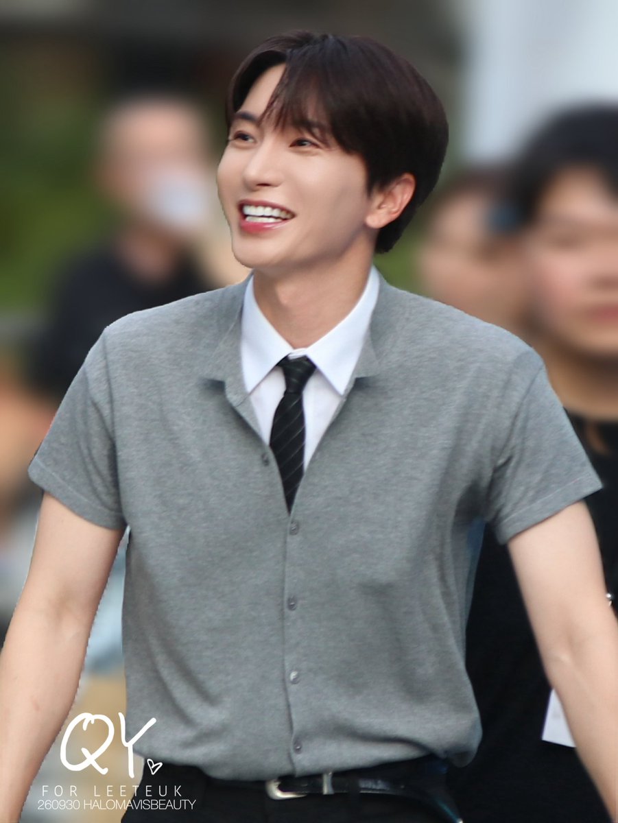 QY1004Teuk's tweet photo. 260930 HALO MAVIS BEAUTY

Halo Mavis과 함께하는 새로운 시작. 
많이 기대해요🤍

#이특 #LEETEUK  #利特 
#슈퍼주니어 #SUPERJUNIOR

@special1004 https://t.co/M4GwxEbvmQ