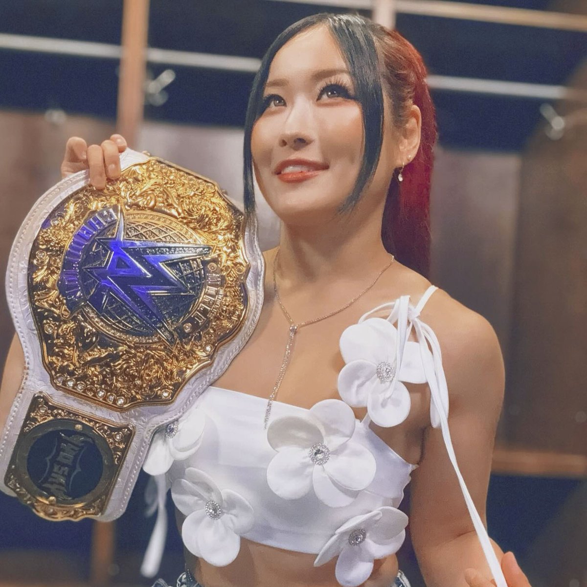 TravisJonesWWE's tweet photo. #ShiraiIo-Joō-sama - The #GeniusOfTheSky's time as The #WorldWrestlingEntertainment #WomensWorldChampion will always be iconic &amp; powerful, #TeamIyo/#TeamIo. #RT if u agree #WeLoveIo #IoFansForEver #アベマでWWE #WWERAW #RAWOnNetflix #WWEEvolve @WWE @Netflix @NetflixJP https://t.co/z2yhZsAleg