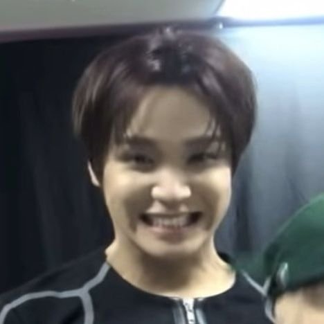 nahyeoks's tweet photo. haeeth (haechan teeth) sightings https://t.co/AvCxEZyFAu