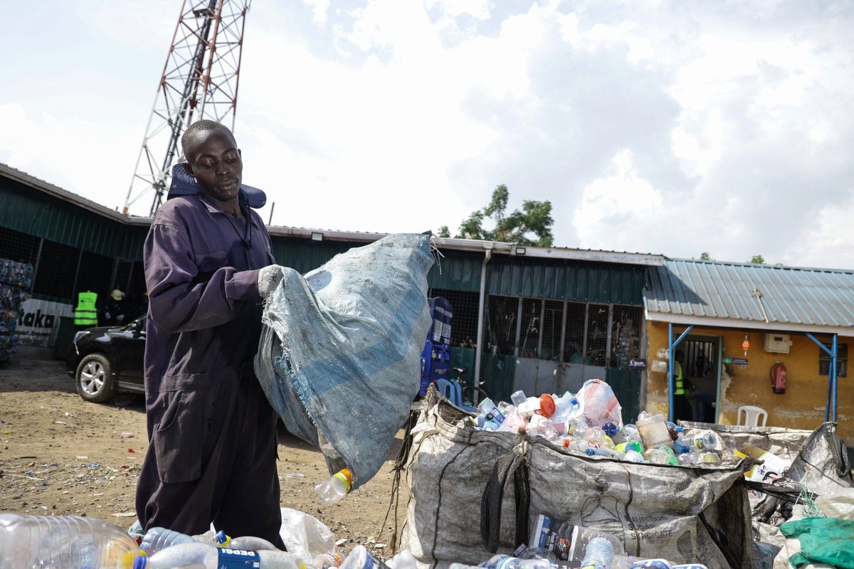 terry_seda's tweet photo. To the waste collectors of Kisumu: your work keeps our communities clean, healthy and moving. Waste management is not just about waste, it is about dignity, livelihoods and a better future. Let’s amplify your work. #MajiNaTakaKE  

@PACJA1 @EUinKenya @FesKenya https://t.co/I4505t8AFX