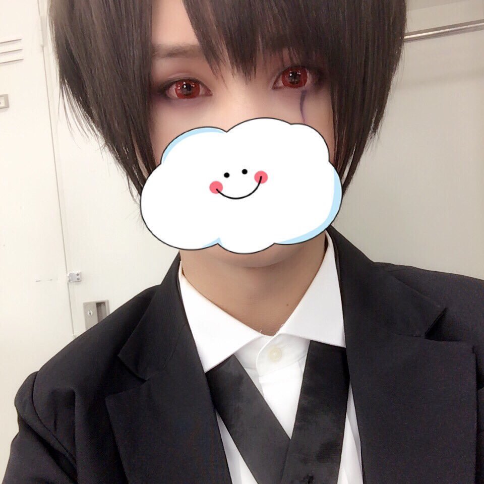 luzabsarchive's tweet photo. 10年前の本日、luzが出演した「ETAハロウィンパーティ」が開催されました🎃

この日のluzの衣装は、執事ヴァンパイア🧛‍♂️

レポート
https://t.co/izn7XAyTB3 https://t.co/yoL5a60A0M
