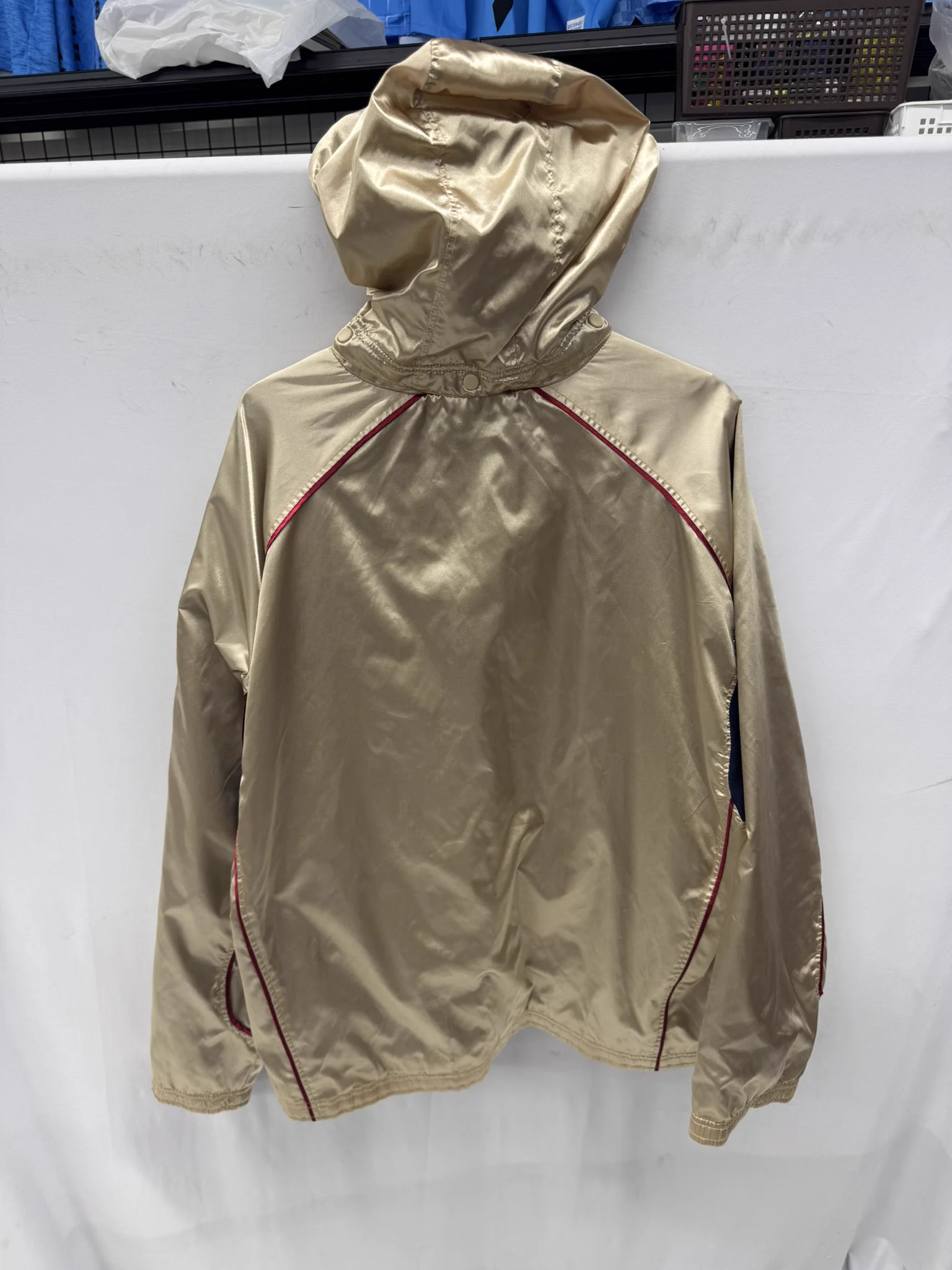 NIKE FCバルセロナ ピステ ウィンドブレーカー ゴールド ブックオフ綱島樽町店【スポーツ用品】 on X: 