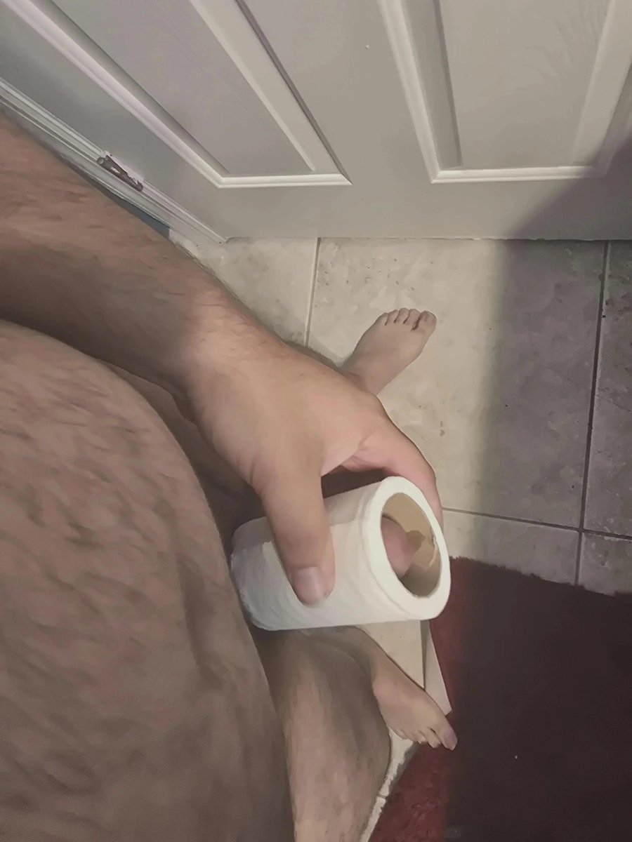 ScottSummer88's tweet photo. I tried the toilet paper roll test while fully hard and my tiny dick completely disappeared inside with tons of room to spare. Total failure. Guess I really do have a pathetic small penis. #SmallDick #ToiletPaperRollTest #SPH #Loser #pervert #humiliation #tinypenis #punishme https://t.co/ySX3tyRteo