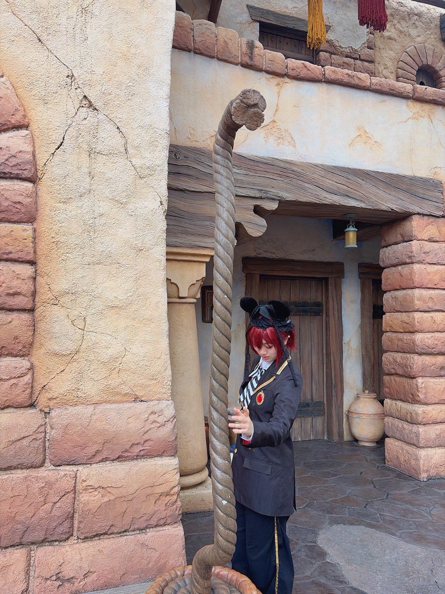 o040o_non's tweet photo. 不思議な縄にびっくり寮長
#Dハロ仮装 #Dハロツイス�� #Dハロツイステ仮装 https://t.co/gl72joaJSx