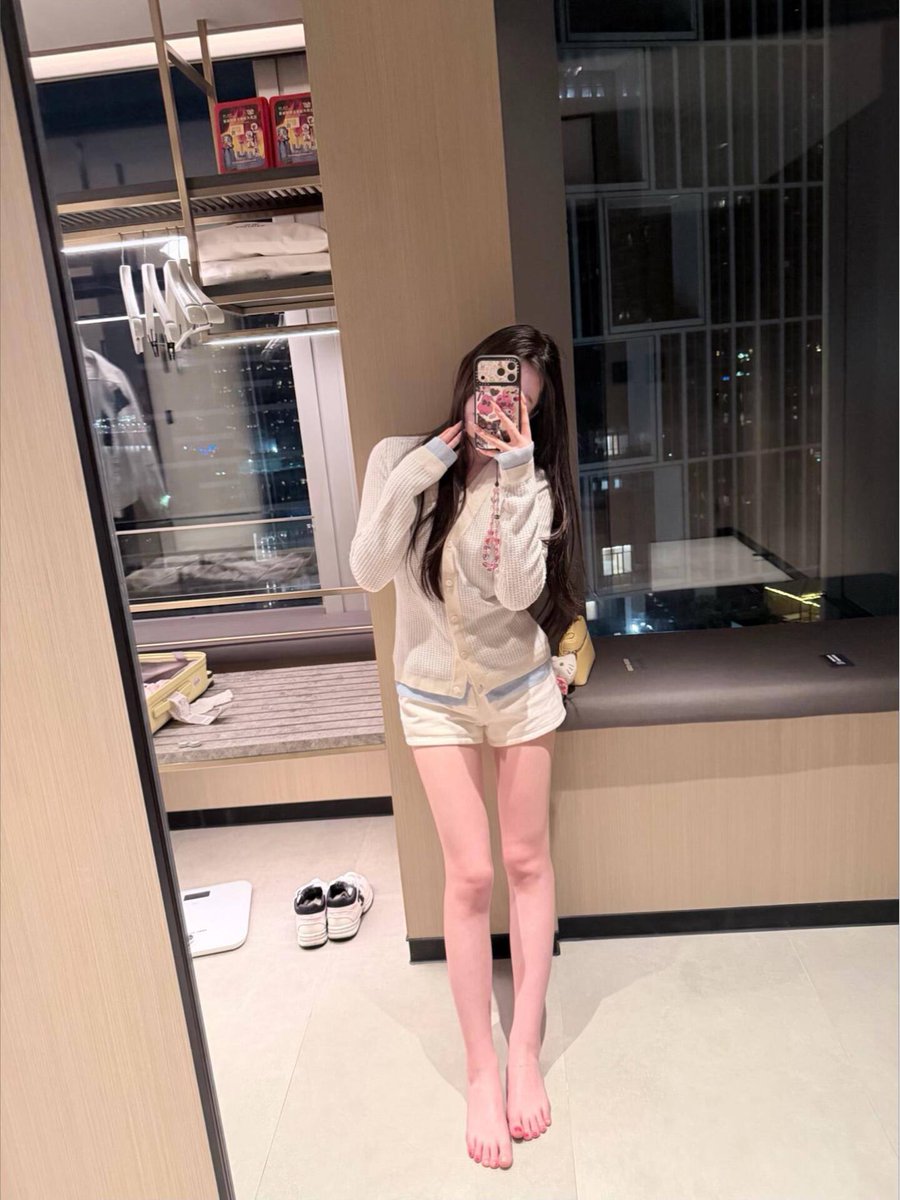 salmonmomon's tweet photo. 假期有人想和我一起玩吗？ https://t.co/lmZ5bfTKxP