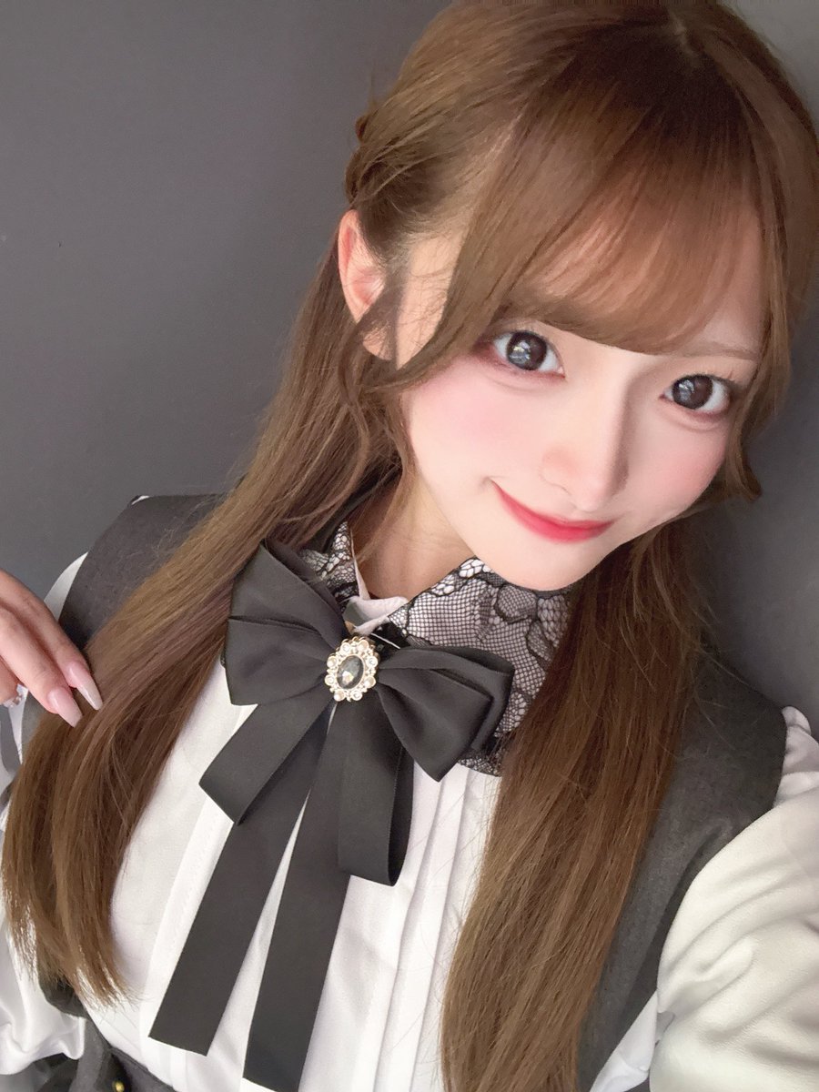miri___al's tweet photo. 出勤しました！21:15までいます♡

@andlove_akb https://t.co/M7pC6RP8RF
