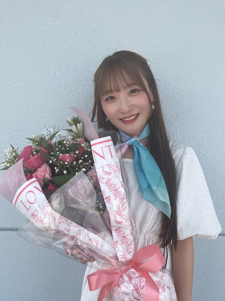 kaede__75's tweet photo. 今日で第七期させぼ観光大使の任期が終了します。観光大使になってからの2年間本当にたくさんの貴重な経験をさせていただきました。

観光大使に選んでいただき、活動できたおかげで、佐世保に戻ってからの新たな夢も見つけることができました。

これからも観光大使のような存在であり続けたいという一心です。引き続きお仕事を任せていただけるように、大好きな地元に貢献できるように頑張ります！

2年間ありがとうございました！

#佐世保 #させぼ観光大使