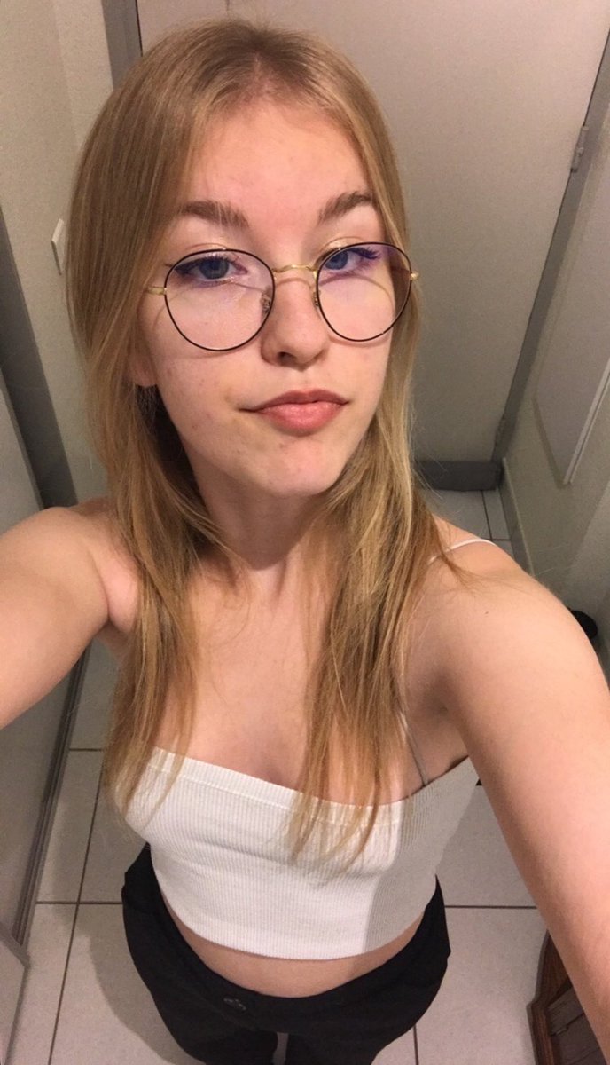 Websluteva's tweet photo. Love it when she was just 18 a total 🍇slut https://t.co/AbSJBNfvVa