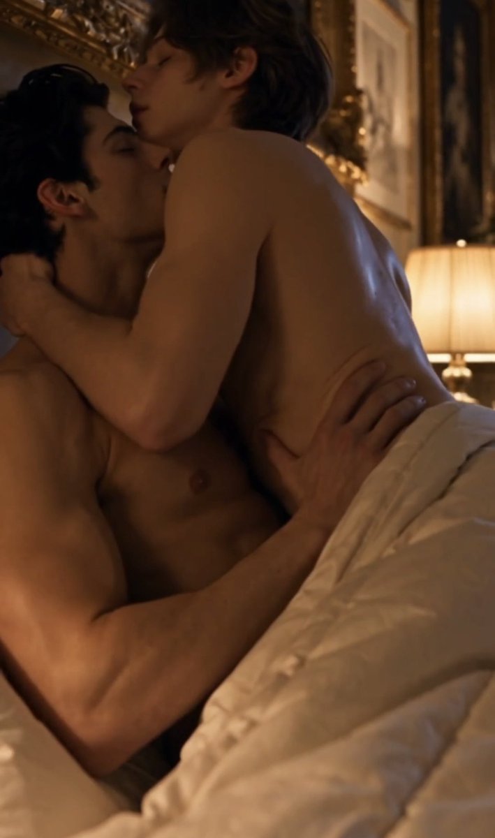 cofferustic_'s tweet photo. OMG I NEED A HOLY WATER 🥵

#ARhapsodyForTheCrownPrince https://t.co/wtAJEVWoP1
