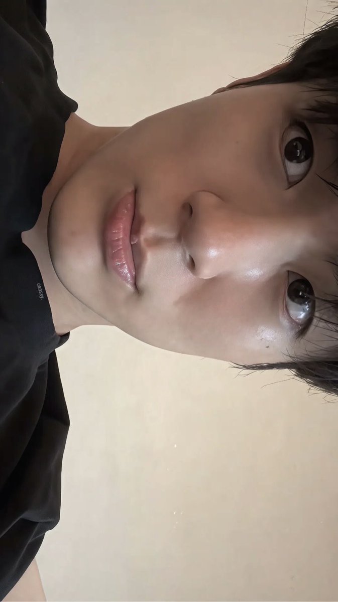 nawoonell's tweet photo. someone tell him he’s TOO CUTE https://t.co/Wp3MvbaS5Z