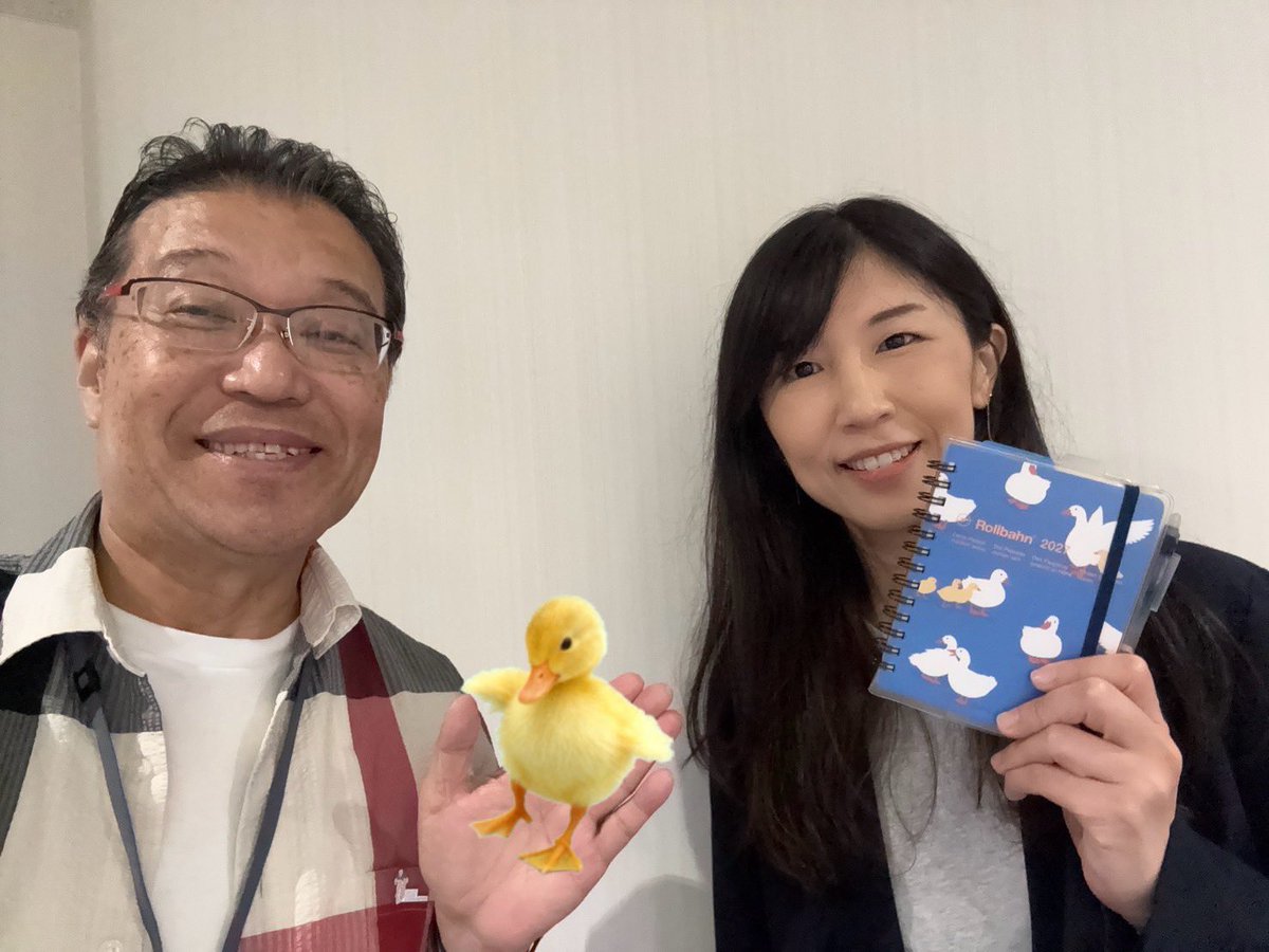 yoruzawasuiyou's tweet photo. ぎふチャン 嘉兄＆めぐさんの夜ザワ水曜日 ❗️18時半からまもなく始まるよー🙌
グチのコーナーも あるよー独りよがり歌は 約束通り 今日も彼岸花です♪
メッセージ 待ってますよー

📩zawa-fri@zf-web.com
📠058-264-1199 https://t.co/qNY9HDqjU6