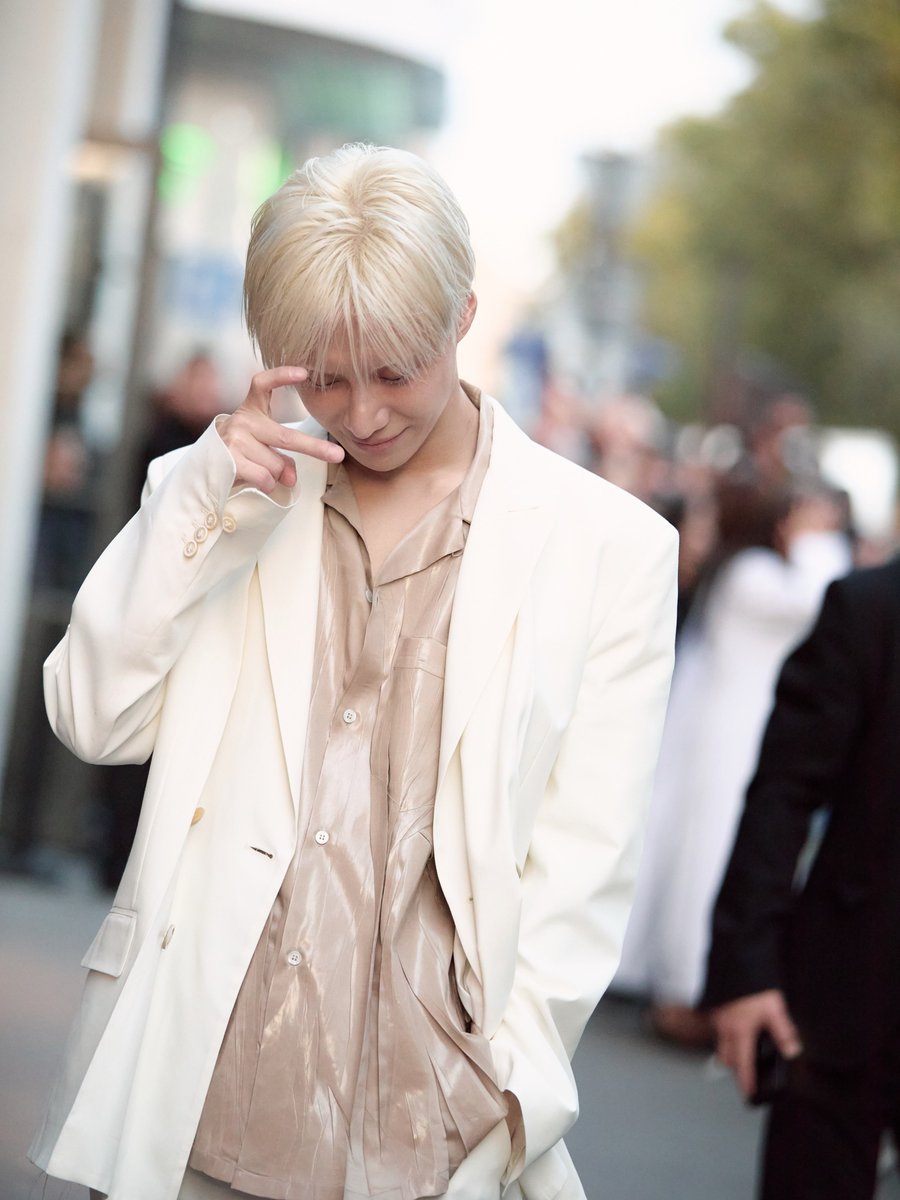 MyPuddingtaemin's tweet photo. 260930 권지민 포토그래퍼 IG
TAEMIN at @Margiela 
https://t.co/4ksP6OKHXG
#TAEMINxMaisonMargiela  
#TAEMIN #MaisonMargiela  
#TAEMINxMaisonMargielaSS27 https://t.co/djkPFzZgxR