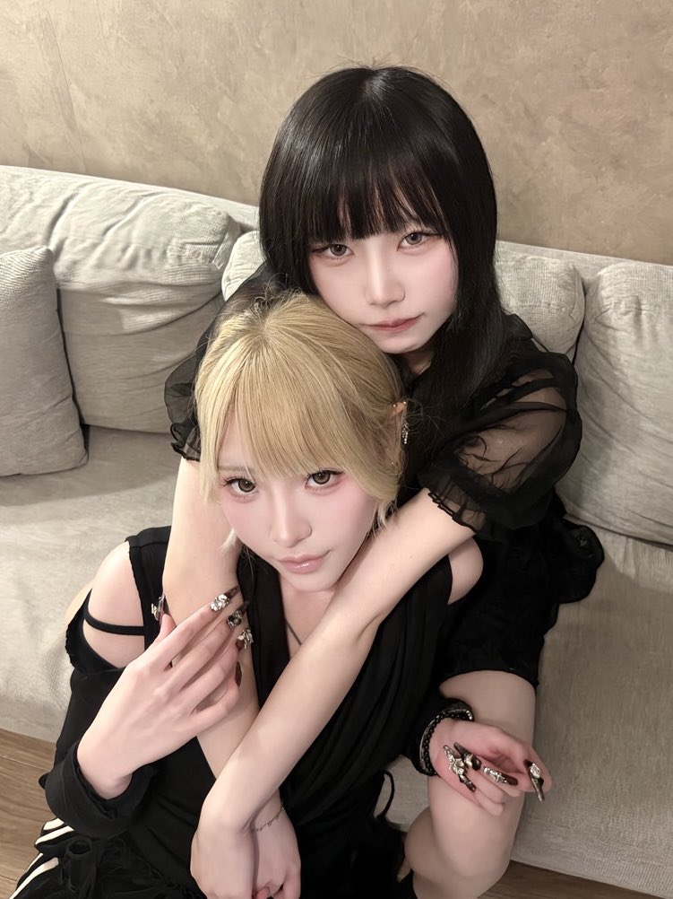ziro_rukia's tweet photo. ヴァンパイアレズビアンをどうぞ🦇🩸

#ヴァンパイアの日

ジロウとるきあスタッフより https://t.co/4UR8TsUY3U