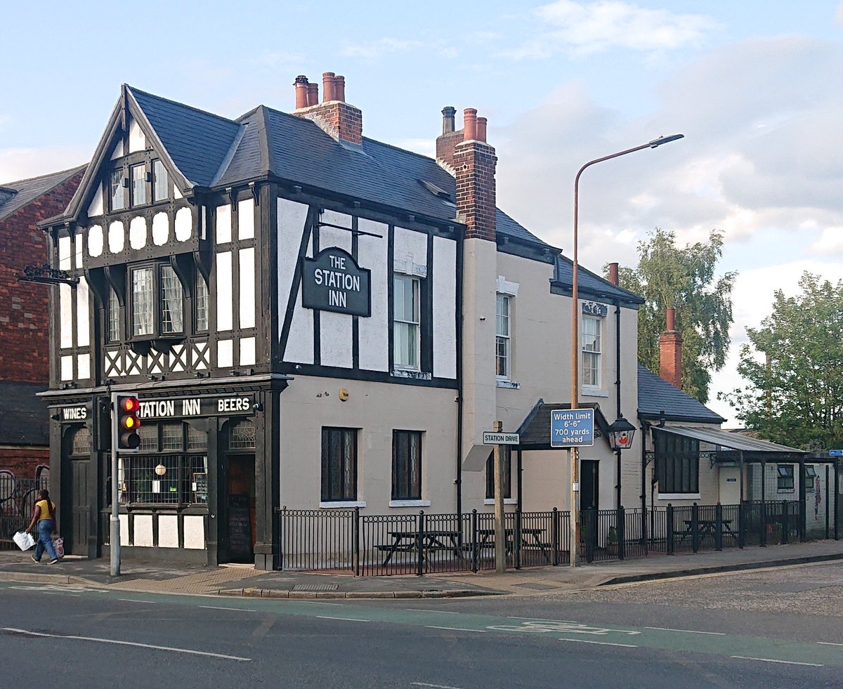 HullCAMRA's tweet photo. We will be holding our Branch Meeting tomorrow (1st) at the Station Inn, Beverley Rd #Hull at 7.30pm new members always welcome to come along and join us. This award winning pub always has a good selection of real ales in different styles available @StationInnHull https://t.co/resZQM5fFv