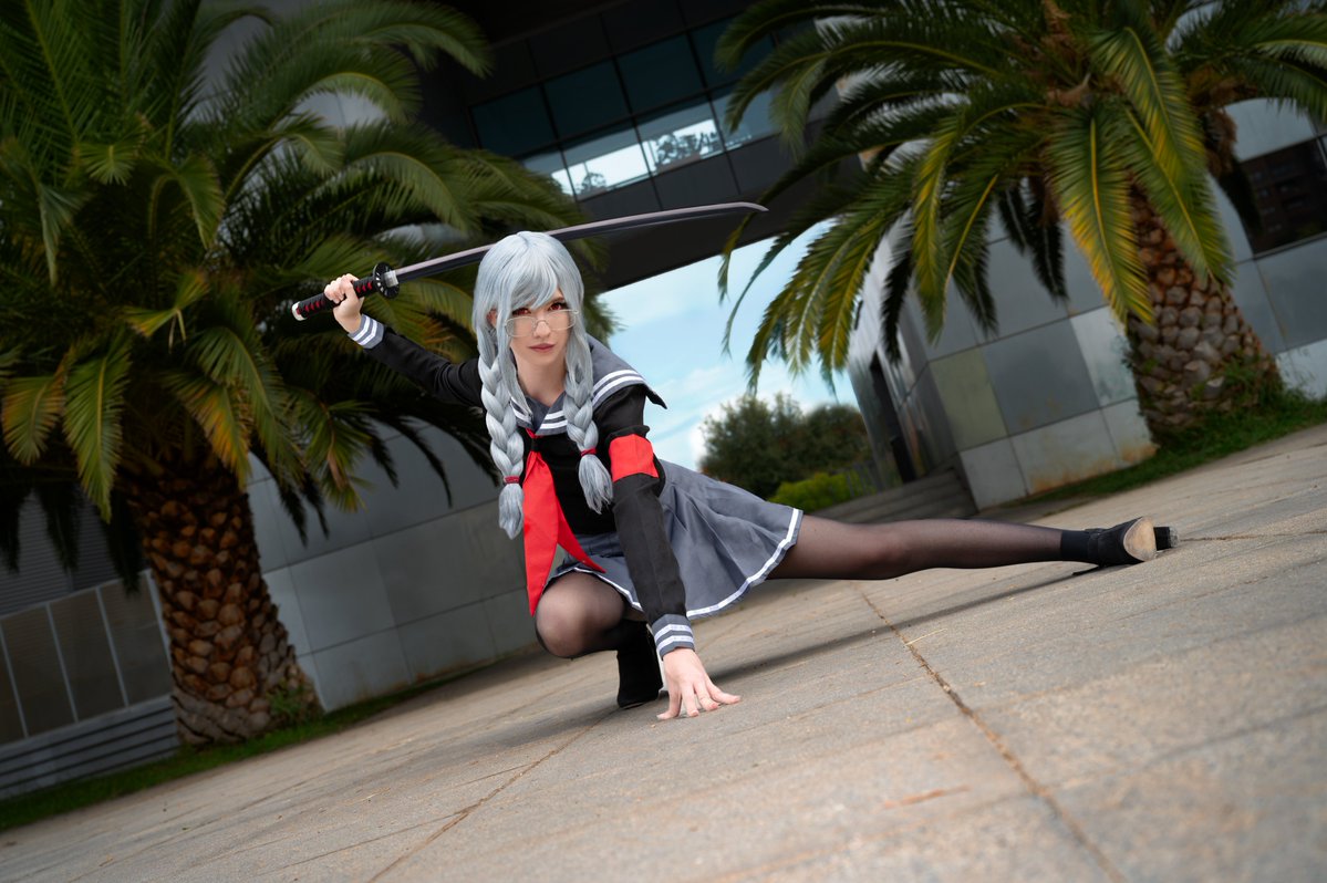 luunakuu's tweet photo. ⛩️ Ultimate Swordswoman — Peko Pekoyama ⛩️

Quien me diría que iba a volver a hacer Cosplay de SDR2 en 2026. Llevo vistiéndome de esta colega desde 2018... la amo, amo a los Kuzupekos. 

◾️ Photo: @comandophoto 
◾️ Cosplay &amp; edit: @Luunakuu

#PekoPekoyama #SDR2 #Danganronpa https://t.co/4iJcUlhgD1