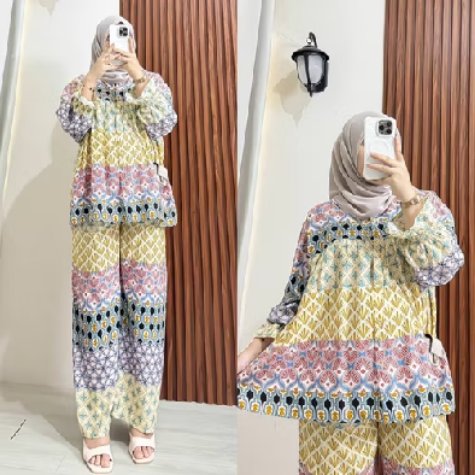 melodihani's tweet photo. Sekarang kalo keluar rumah tu gamau bingung  pake outfit yg ribet2, pgn yg simple satset aja. Kaya one set ini, nyaman dipake adem bahan nya rayon halus, tapi tetep cakep krna motifnya cantik2😍💗 https://t.co/6JSqdYzvuM