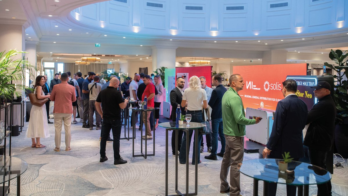 EnergyInReview's tweet photo. On 18 September 2026, SIMAI TECHNOLOGY SRL technology welcomed more than 200 partners, installers, distributors and energy professionals from #Romania and across #Europe to #Bucharest for a major product launch event featuring Sigenergy, Solis and Dyness.
https://t.co/plX383aZv4 https://t.co/nuZgfibgQ9
