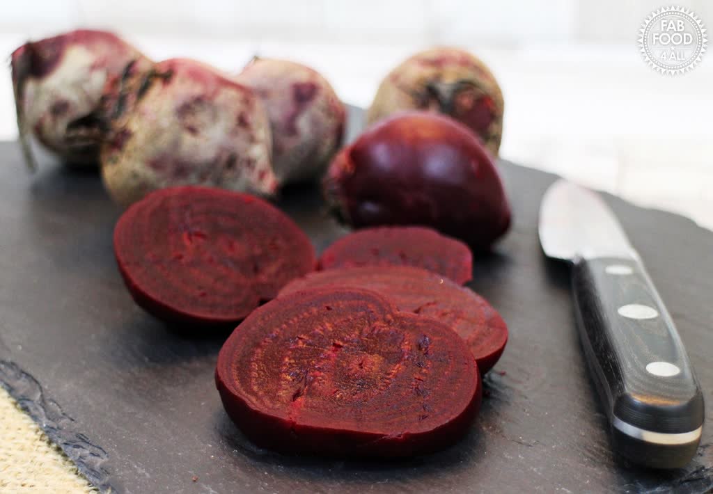 FabFood4All's tweet photo. Simple Slow Cooked Beetroot - so easy! There's nothing like home-cooked beetroot, and best of all, it avoids plastic wrap!
#beetroot #slowcooker #slowcookerbeetroot
https://t.co/rziJmSJA9m https://t.co/H7nGZgpNVq