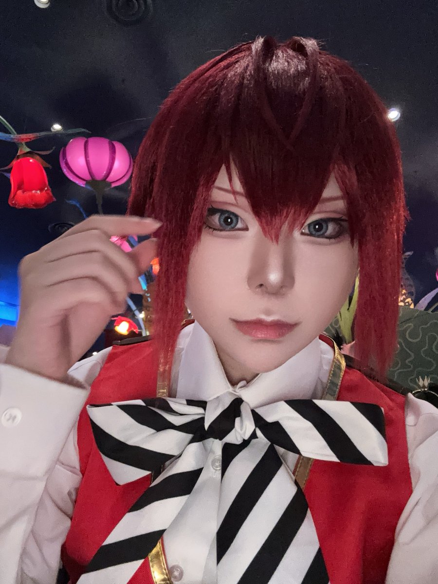 a01_umi's tweet photo. ※手袋なし
29🏰いましたー！雨だったけど沢山スタツア乗れたしﾌﾚﾝｼﾞｰも見れて楽しかった🌟🫯
#Dハロ仮装 #Dハロ仮装2026 #Dハロツイステ https://t.co/ShRuAErkmZ