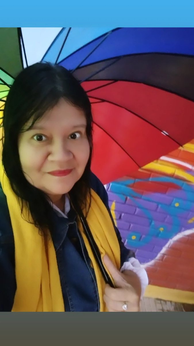 cacazinnha's tweet photo. Um pouco de cor para meus dias cinzas... #chuva #colors #cores #dorama https://t.co/xj6NnsnmF2