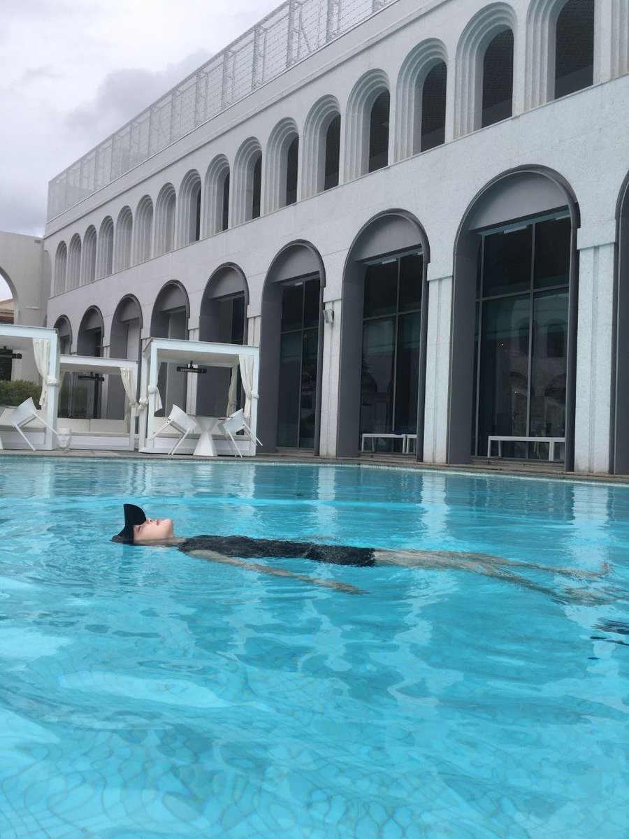 ROHANAGLOBAL's tweet photo. [PHOTO] 260930 #A_NA Weverse Update. 

물 안에 다리들은 무시하기^_^ (Ignore the legs in the water ^_^)

#A_NA #에이나 #エイナ #卢惟那
#Hearts2Hearts #하츠투하츠 #H2H https://t.co/61qymBCDoz