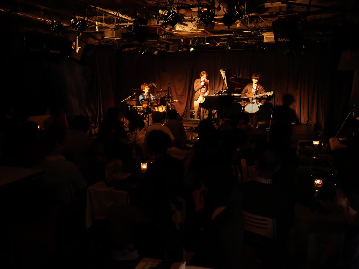 Jacfa2019's tweet photo. 【9/25ガージュラボライブ御礼と次回12/18開催！】

先週25日に開催した「ガージュラボ　コンサートライブvol.7」は、多くの皆様にお越し頂き大変にありがとうございました！

次回第8弾を12/18（金）開催決定！
ご予約受付開始！
ぜひお待ちしてます！

詳細・ご予約→https://t.co/dgYS8telny https://t.co/xWK7geVwwc